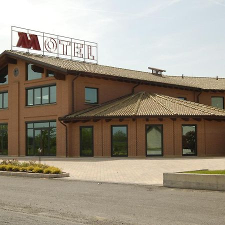 Hm Motelhotel Castellazzo Bormida Esterno foto