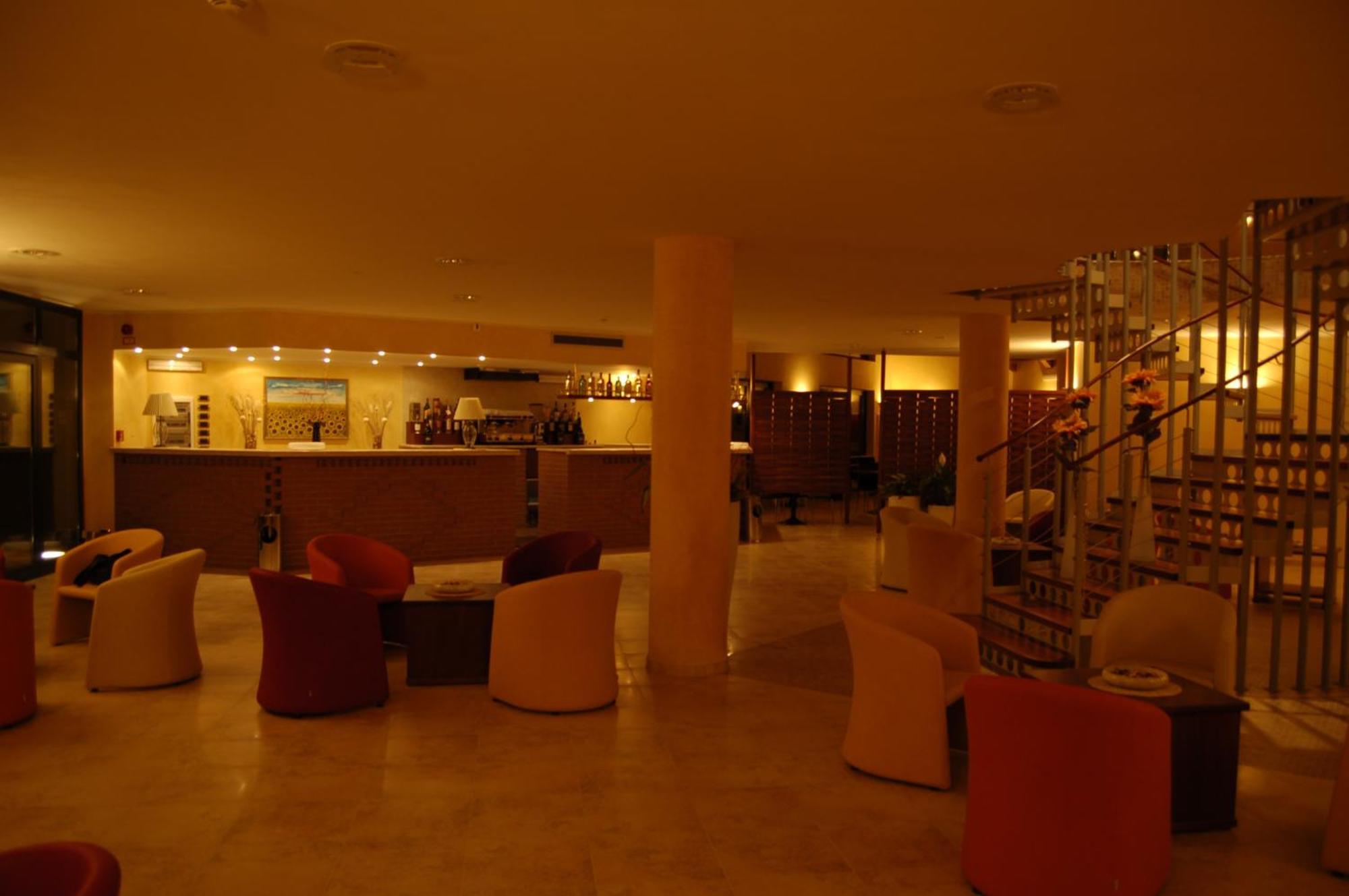 Hm Motelhotel Castellazzo Bormida Esterno foto