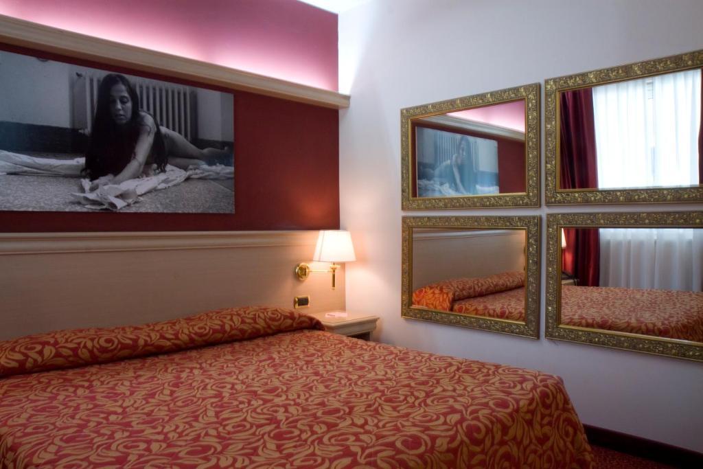 Hm Motelhotel Castellazzo Bormida Camera foto