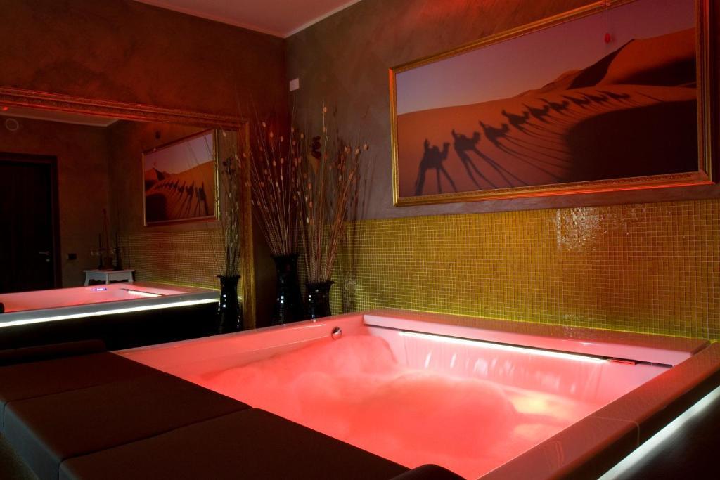 Hm Motelhotel Castellazzo Bormida Camera foto